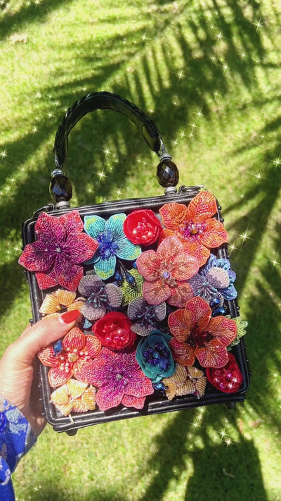 Video showing Awesome Blossom Handbag