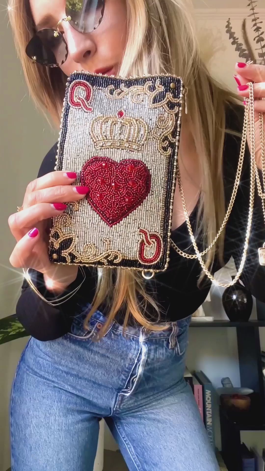 Popular Boutique Handbeaded Rhinestone Queen of Hearts Cellphone Chain Crossbody Clutch